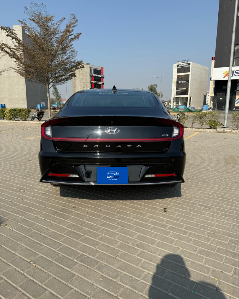 
								Hyundai Sonata 2023 full									