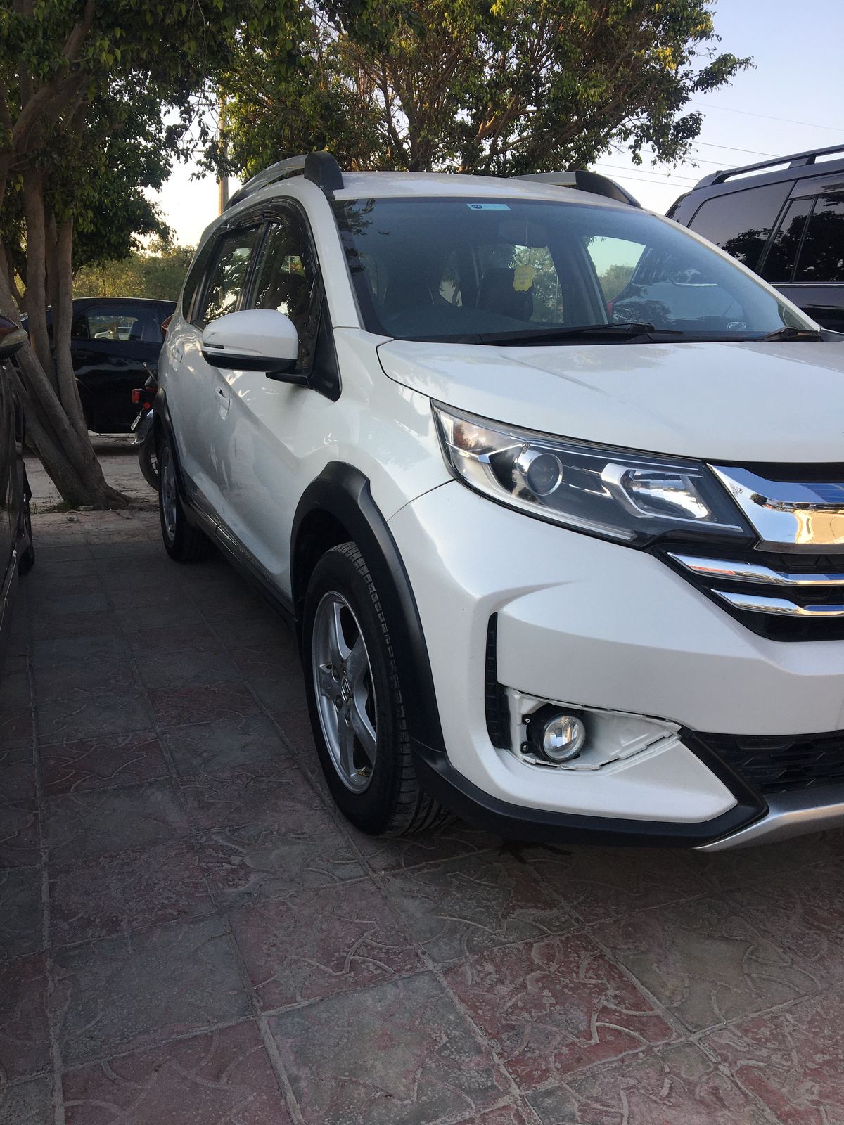 
								Honda BRV 2020 full									