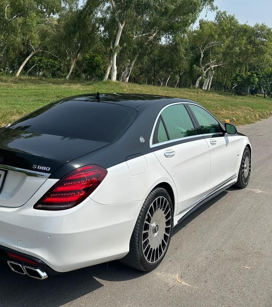 
								Mercedes- Maybach S Class 680 2022 full									