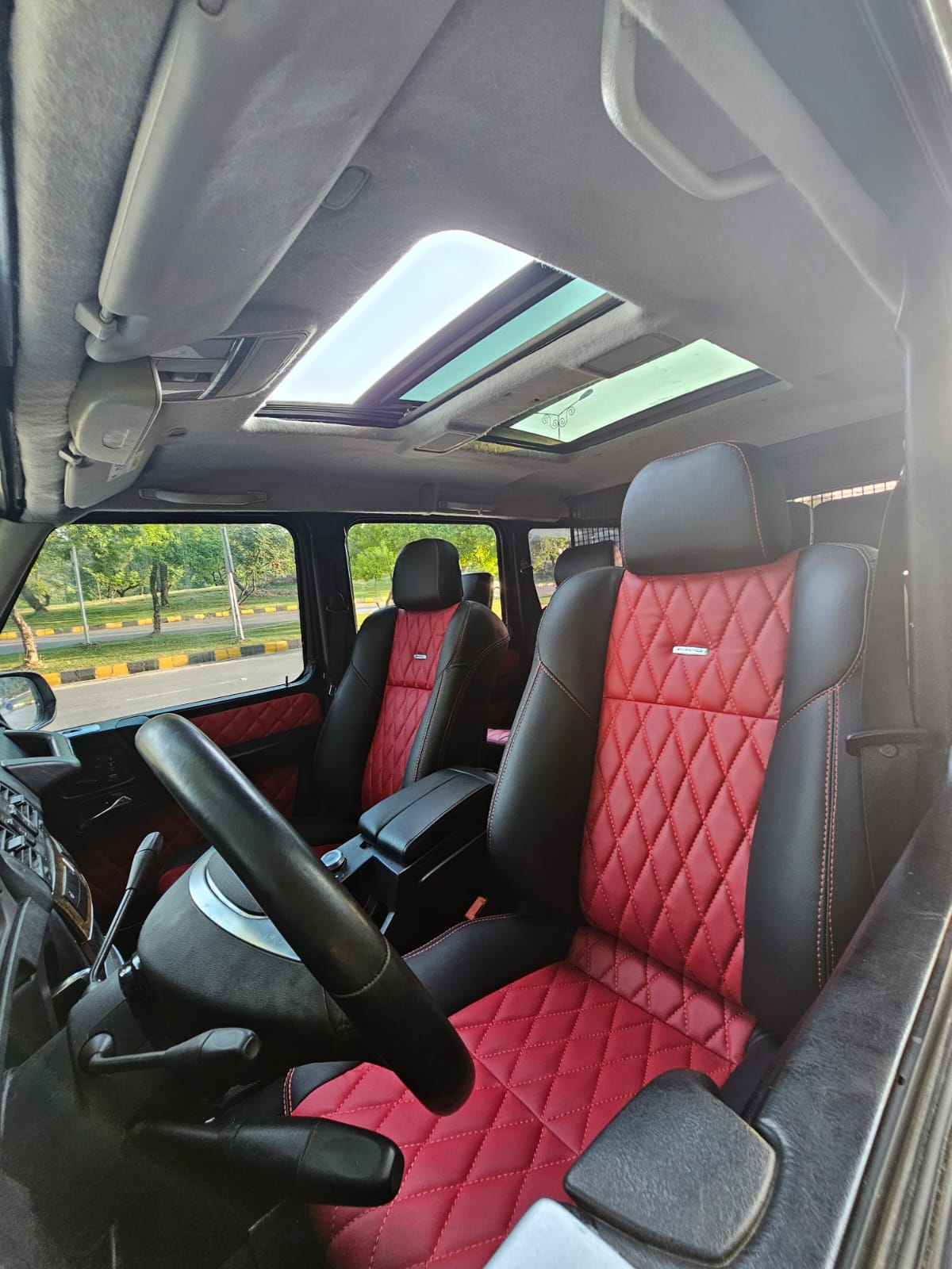 
								Mercedes-Benz G- Class 550 2023 full									