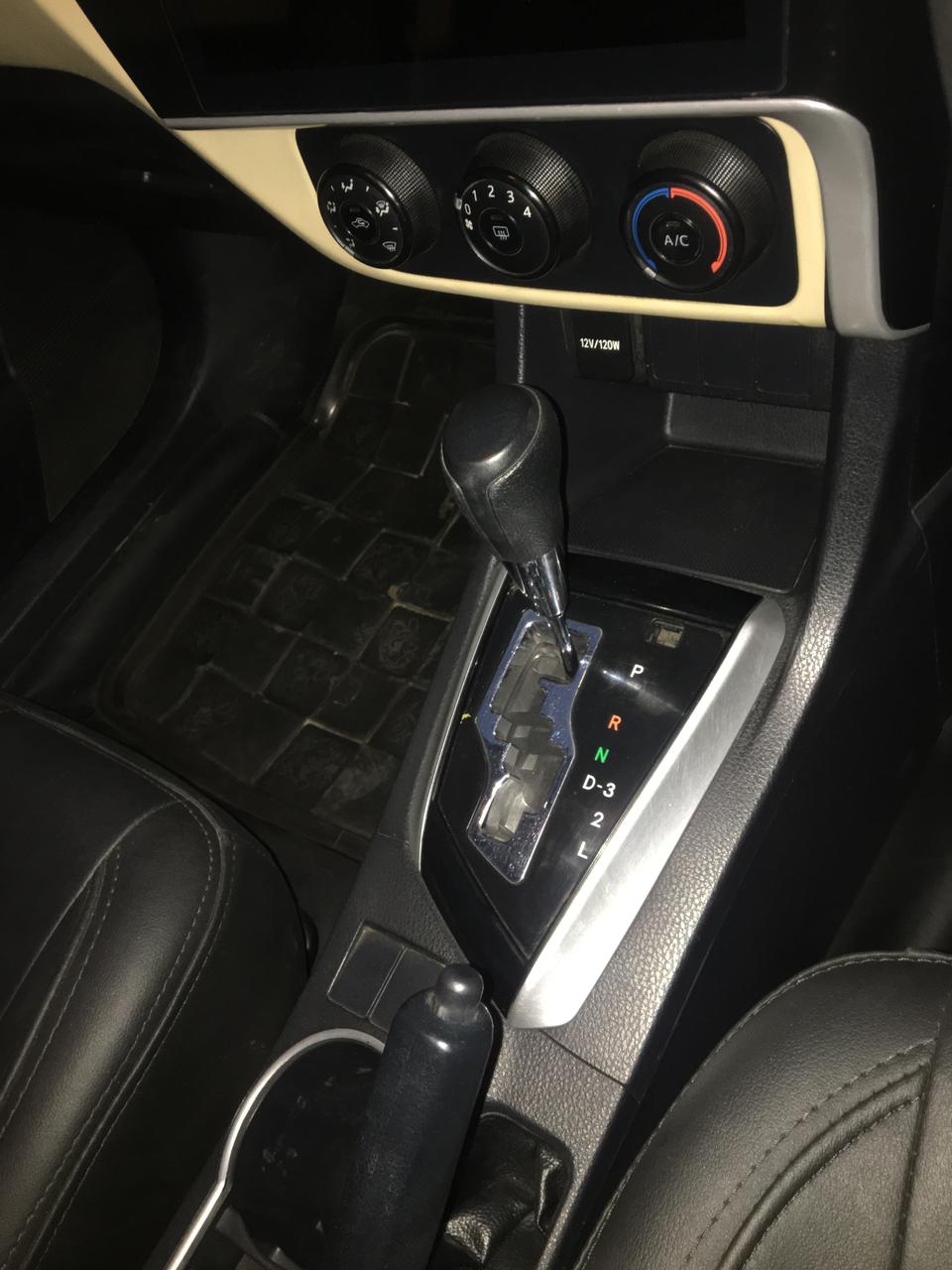 
								Toyota Altis 2019 full									