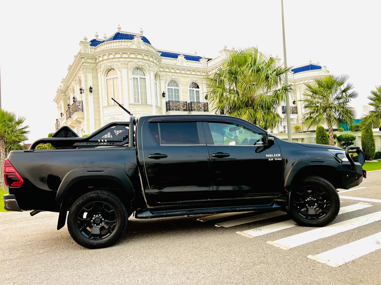 
								Toyota Revo 2023 full									