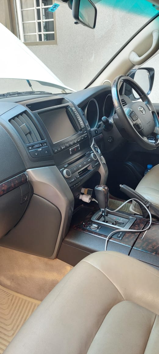 
								Toyota Land Cruiser ZX 200 2019 full									