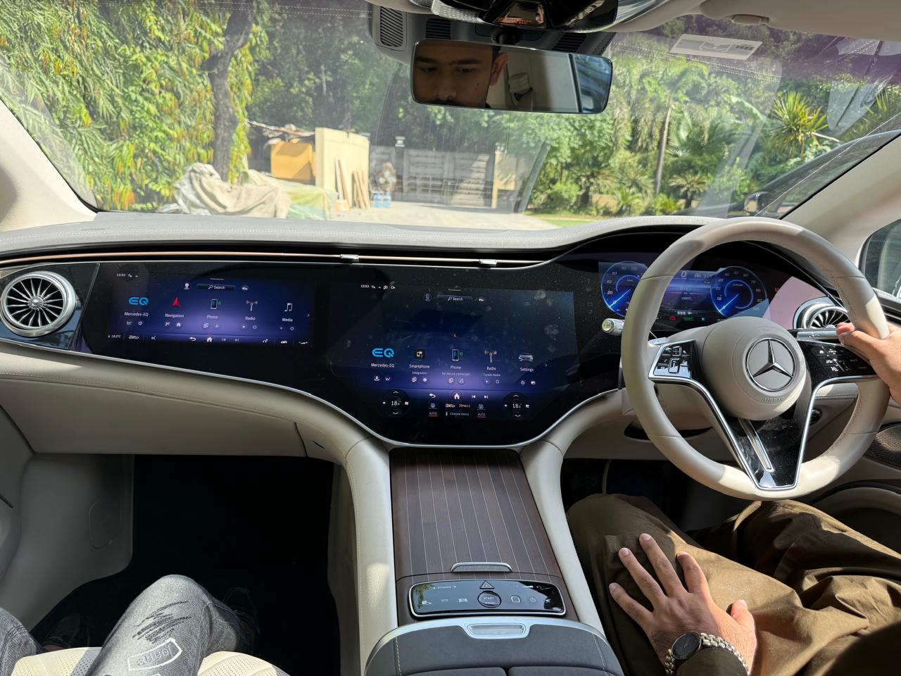 
Mercedes-Benz EQS 450 2023 full									